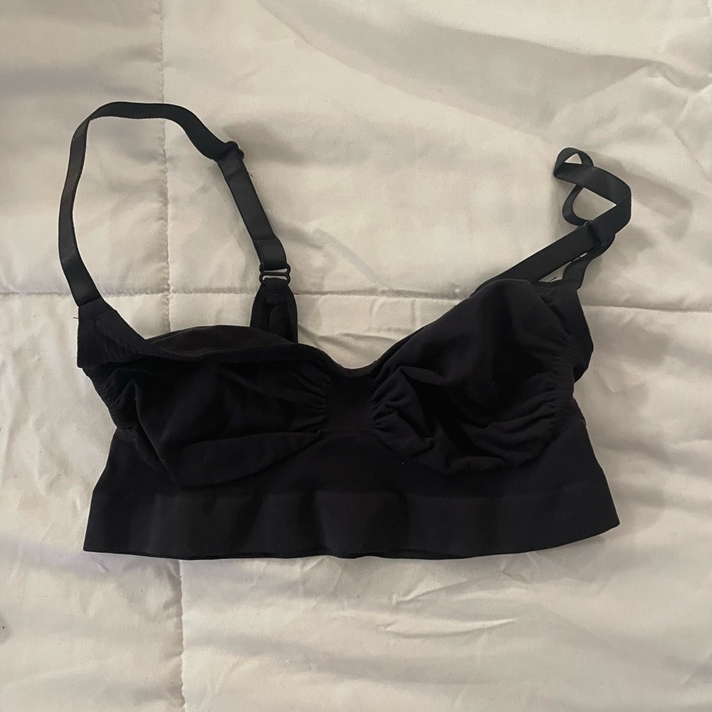 SKIMS - new, never worn seamless bralette